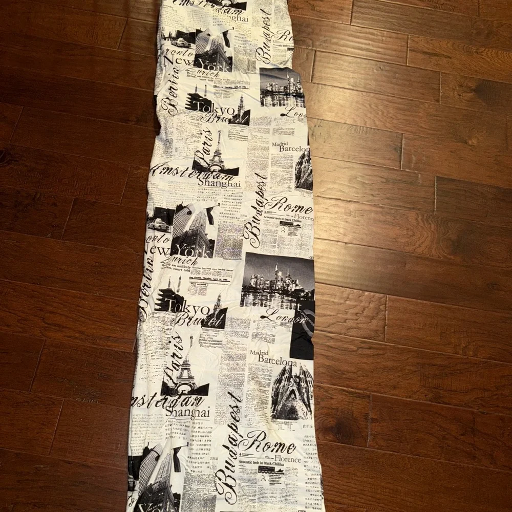 NWOT Paris Budapest New York B&W Newspaper Shower Curtain 70x72